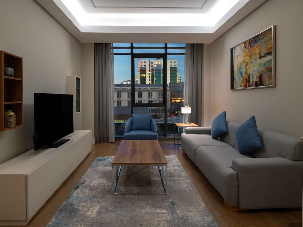 Movenpick Living Istanbul West 36/50