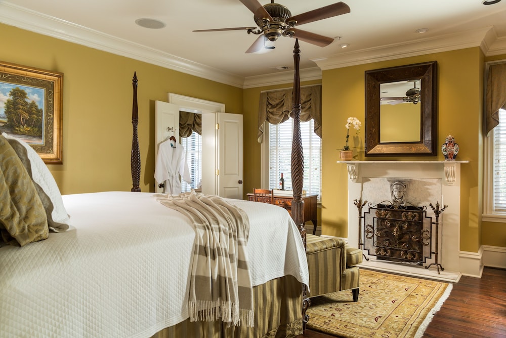 LUXURY, DOUBLE BED