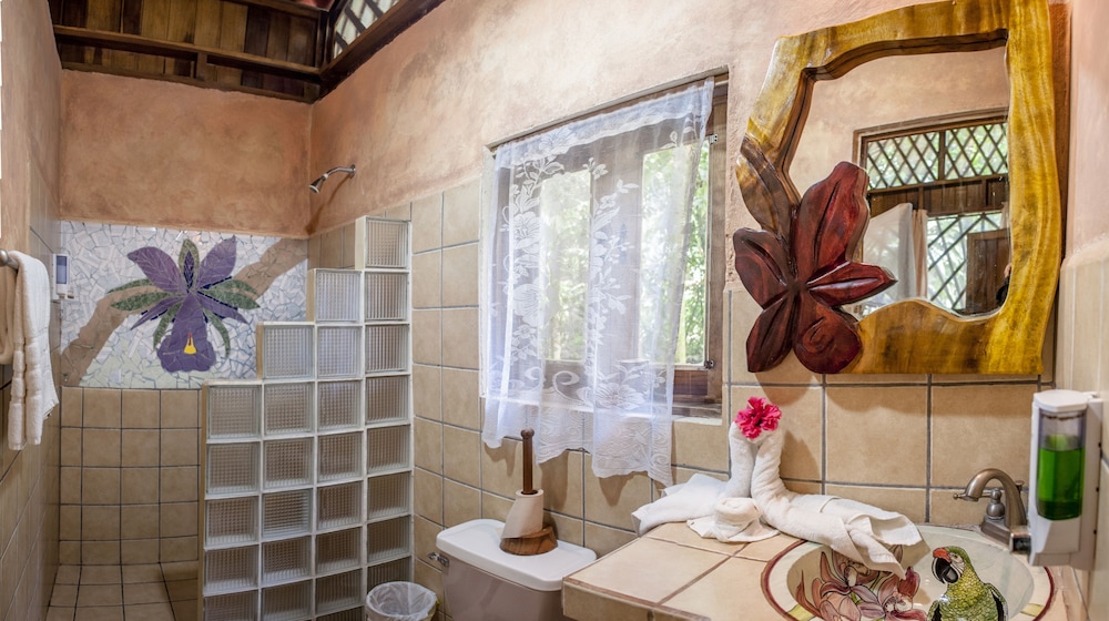 Tierra De Sueños Lodge And Wellness Center 50/50