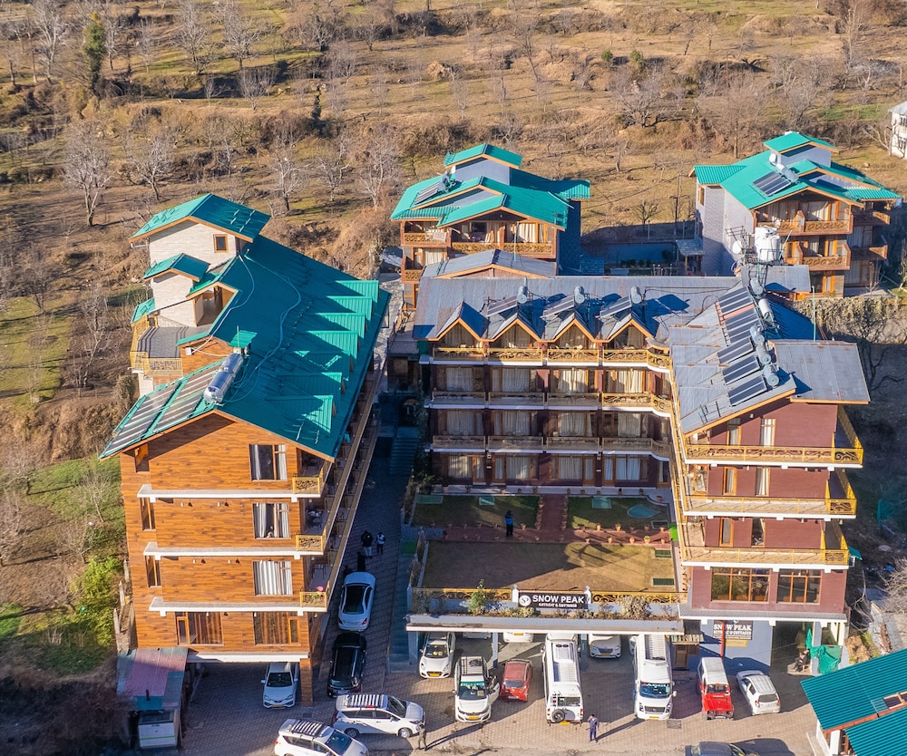 Hotel Snow Peak Retreat 40/50