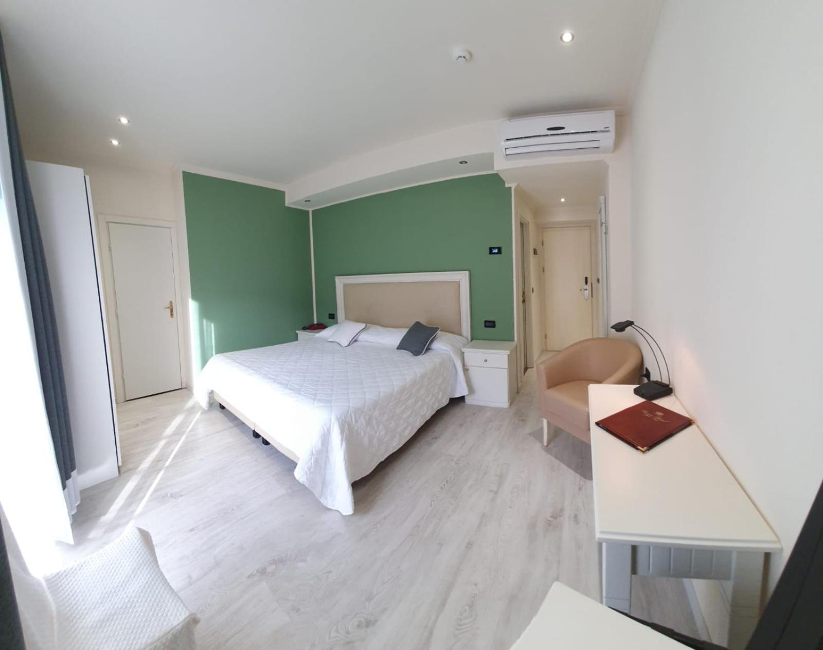 Hotel Regina Alassio 21/57