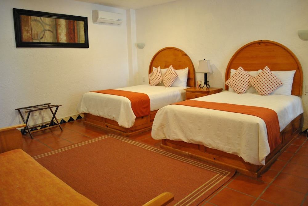 Hotel Real del Valle 10/50
