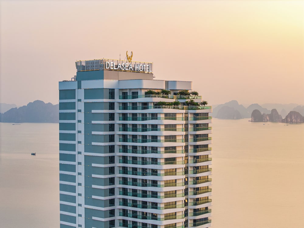 DeLaSea Ha Long Hotel 3/50