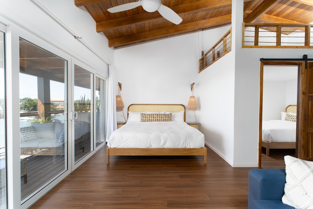 The Beach House Boutique Hotel 16/49