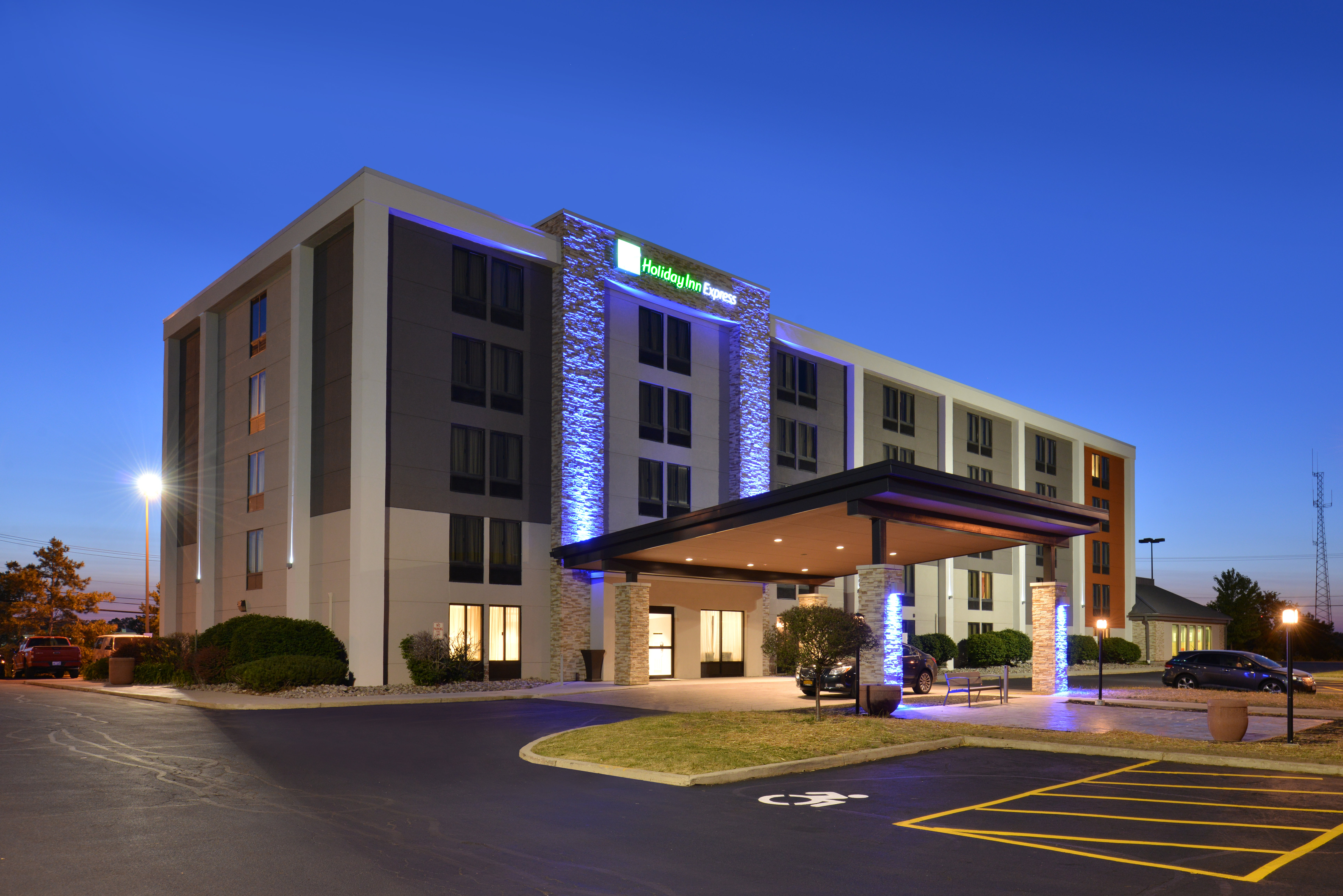 Holiday Inn Express Rochester University Area 47/48