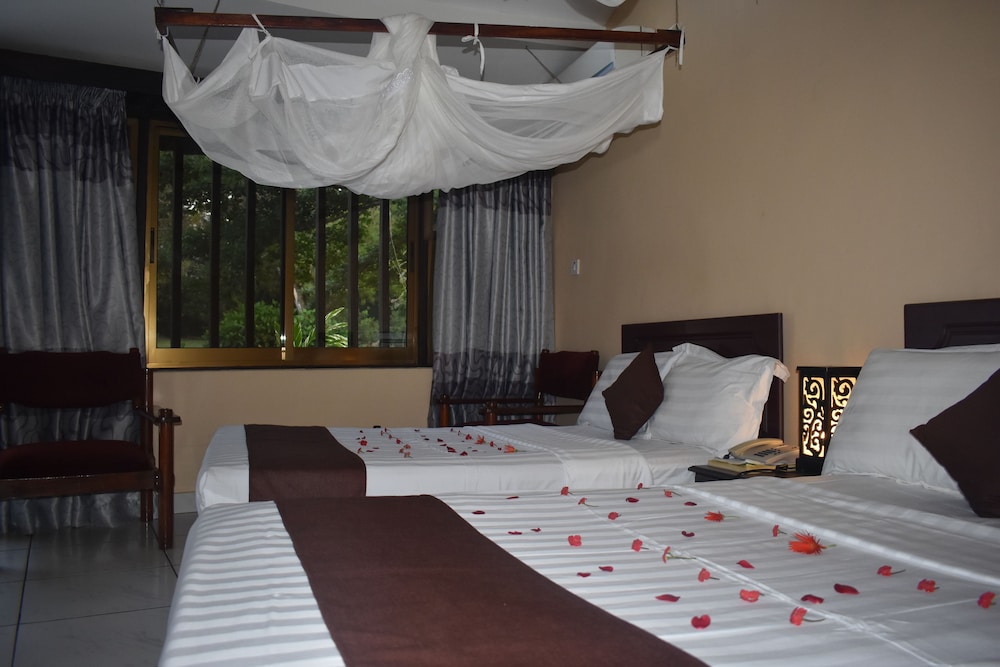 Morogoro Hotel 11/50