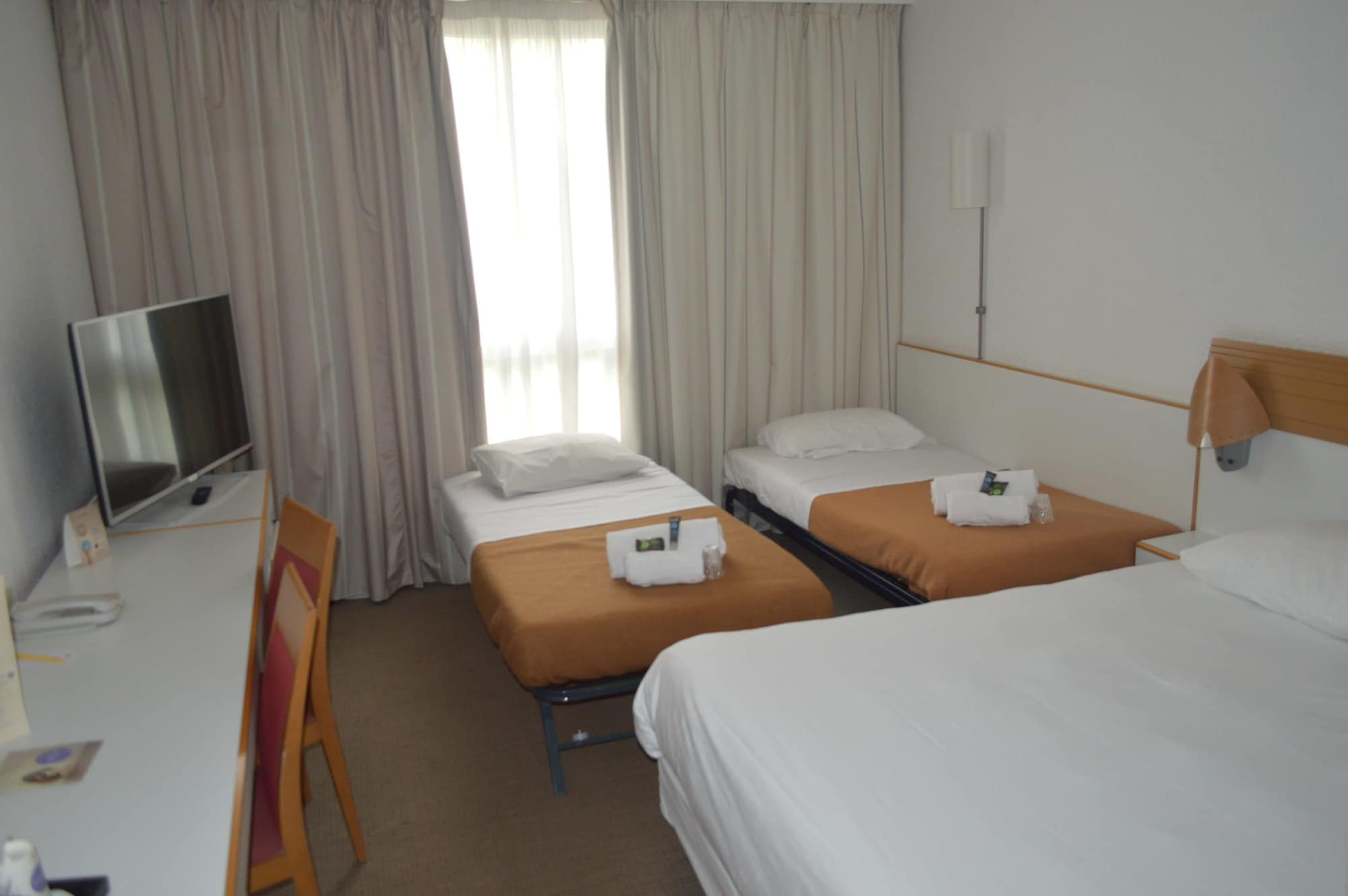 غرفة كلاسيكية بسرير مزدوج مع أريكة، Novotel Beaumanoir 8/10