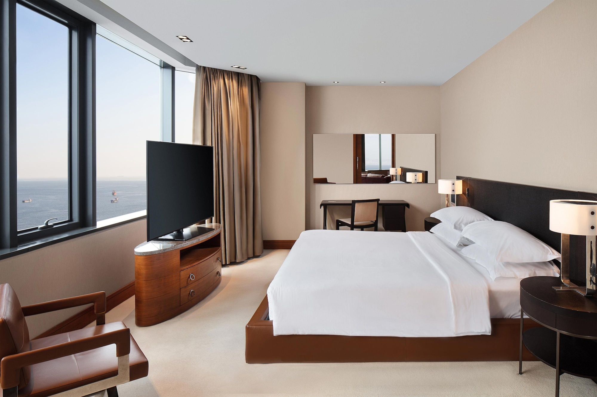 Sheraton, Suite, King Bed