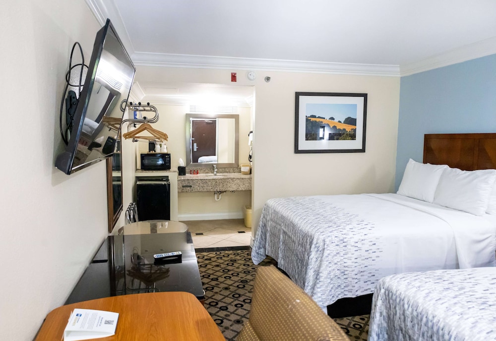 ROOM, 2 QUEEN BEDS