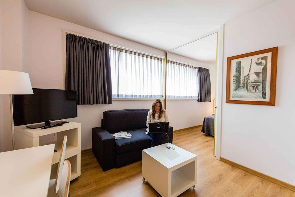 Aparthotel Atenea Barcelona 52/78