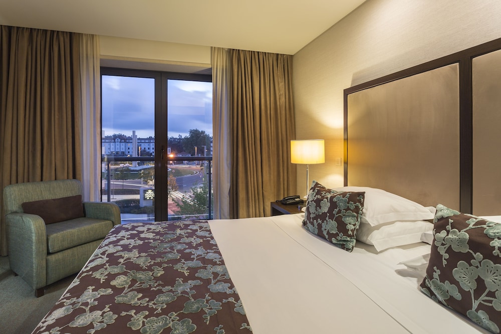 Dom Goncalo Hotel And Spa 15/75