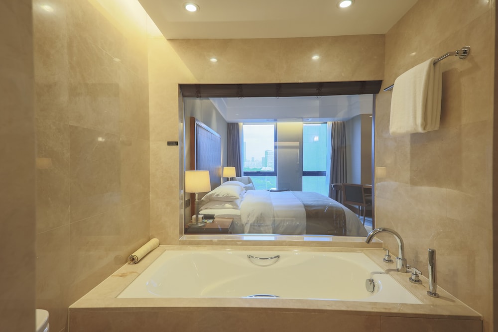 Lhermitage Hotel Shenzhen 50/50