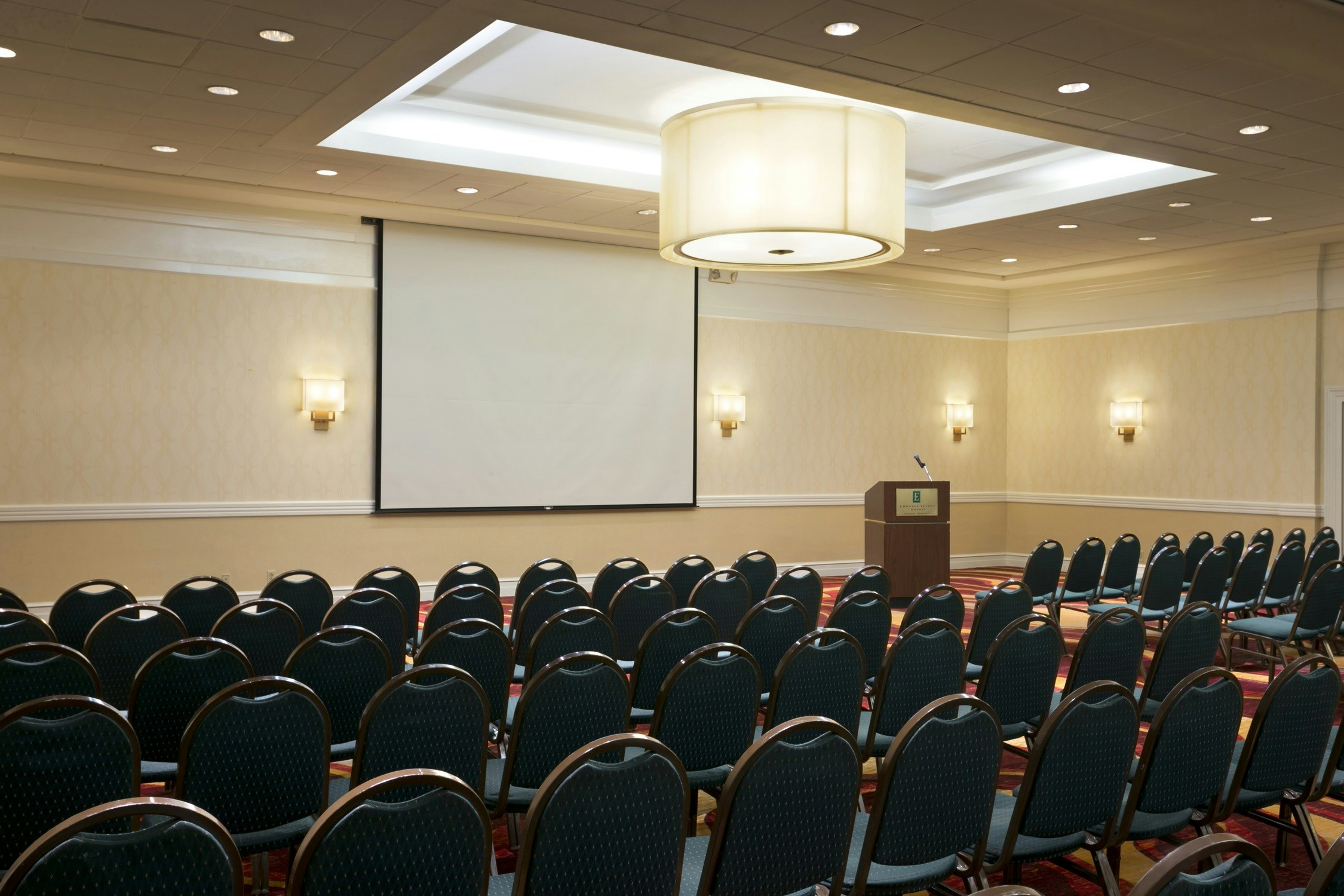 Embassy Suites by Hilton Cleveland Beachwood 48/55
