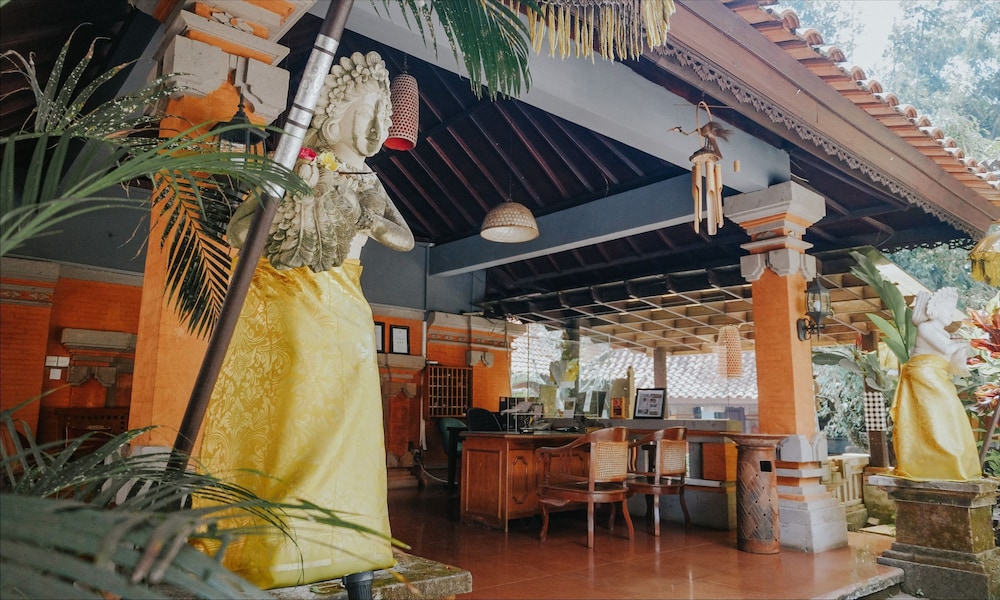Ubud Hotel Villas Malang 63/76