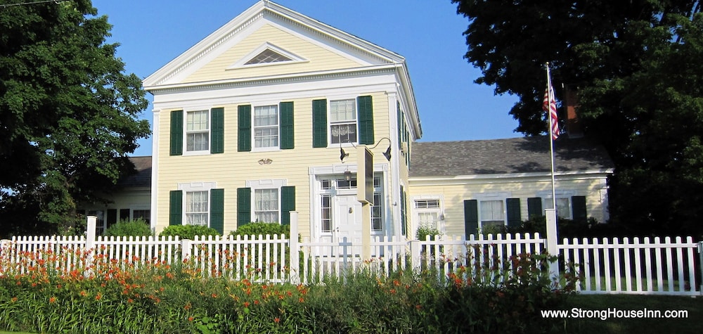 Strong House Inn 1/68