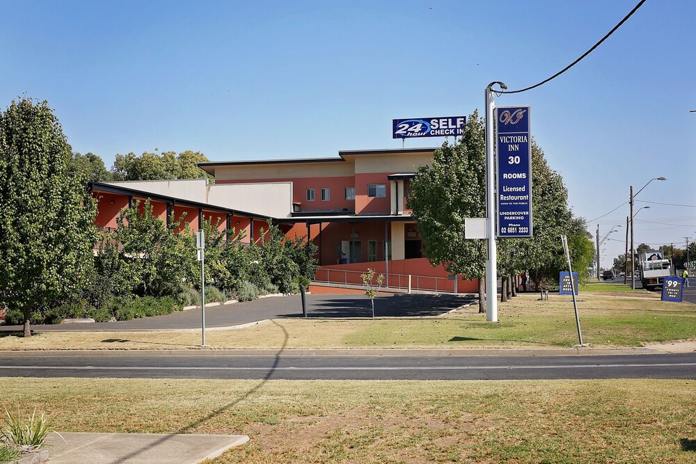Forbes Victoria Inn 10/55