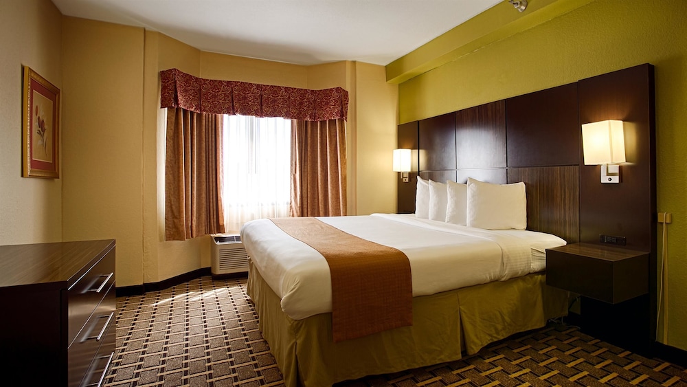 Best Western Knoxville Suites - Downtown 12/39