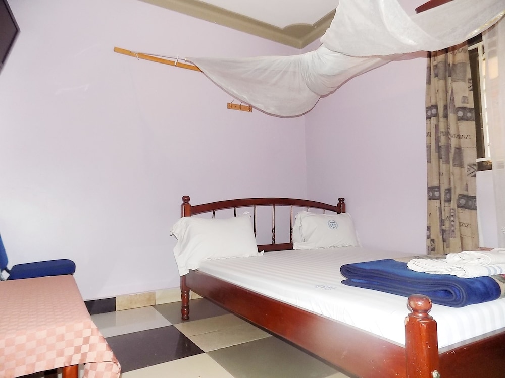 Rosama Guest House 8/42