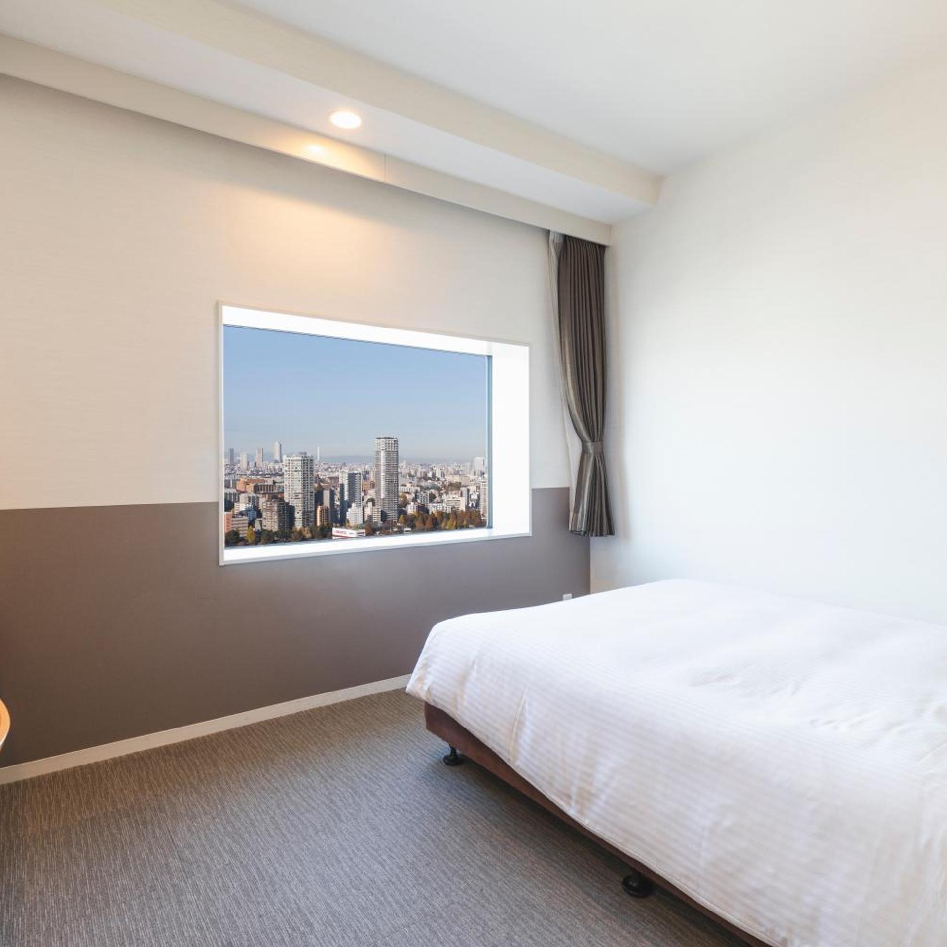 Room, Double Bed, City View