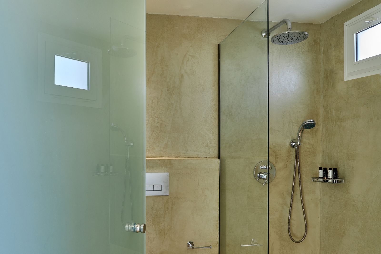 DOUBLE ROOM PREMIUM INLAND VIEW