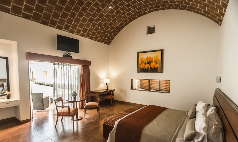 Hotel Las Dunas 12/25