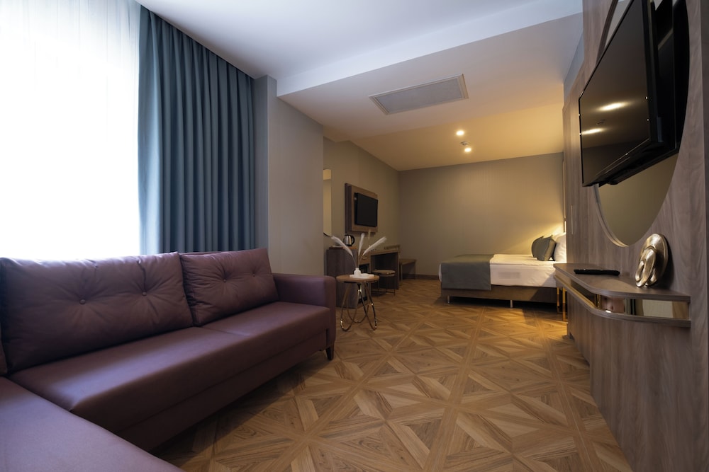 Buke Hotel Bomonti 36/62