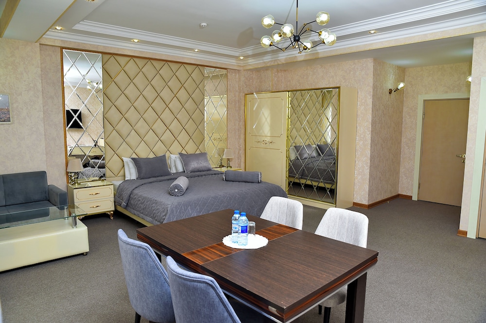 Karat Inn 46/50