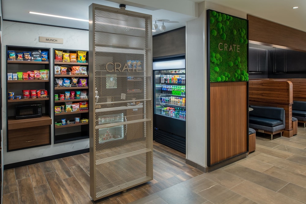 Courtyard by Marriott Olympia 19/32