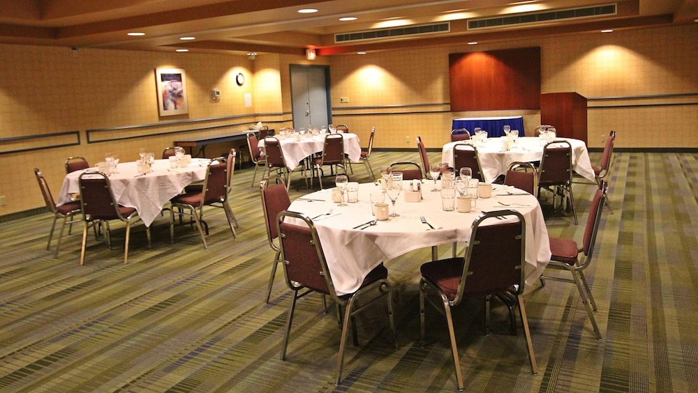 Accent Inns Burnaby 35/40