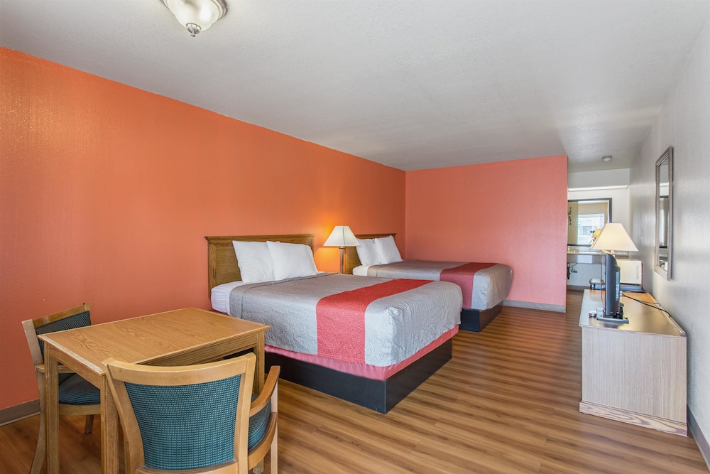 Motel6 Lordsburg, NM 25/58
