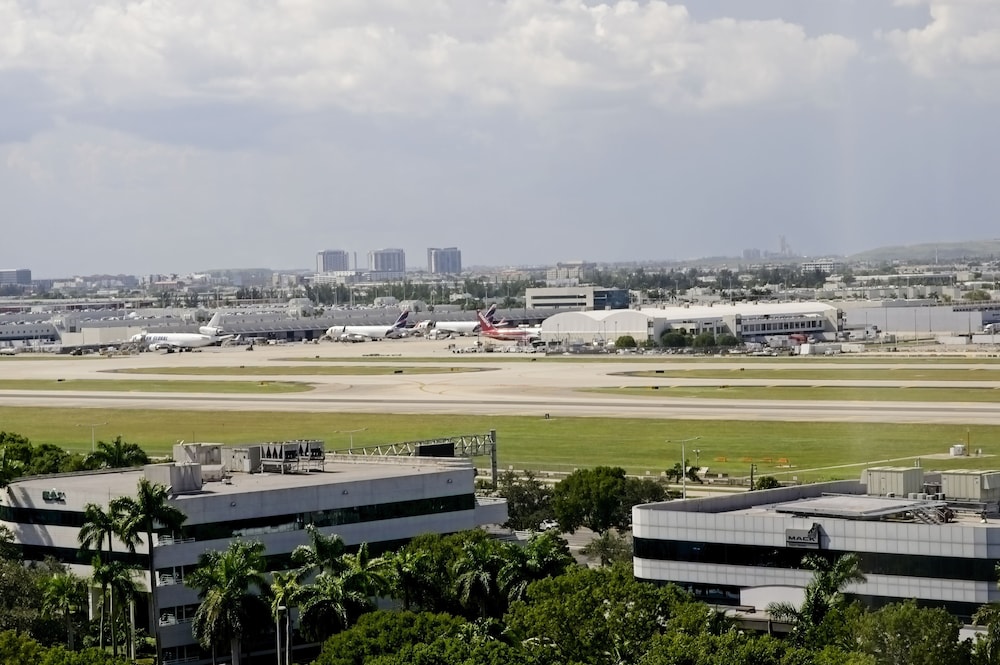 Pullman Miami Airport 65/70