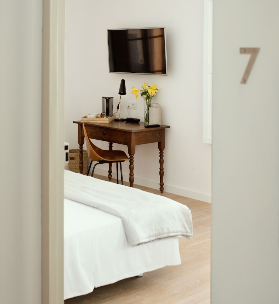 Canavall Hotel Y Apartamentos 37/50