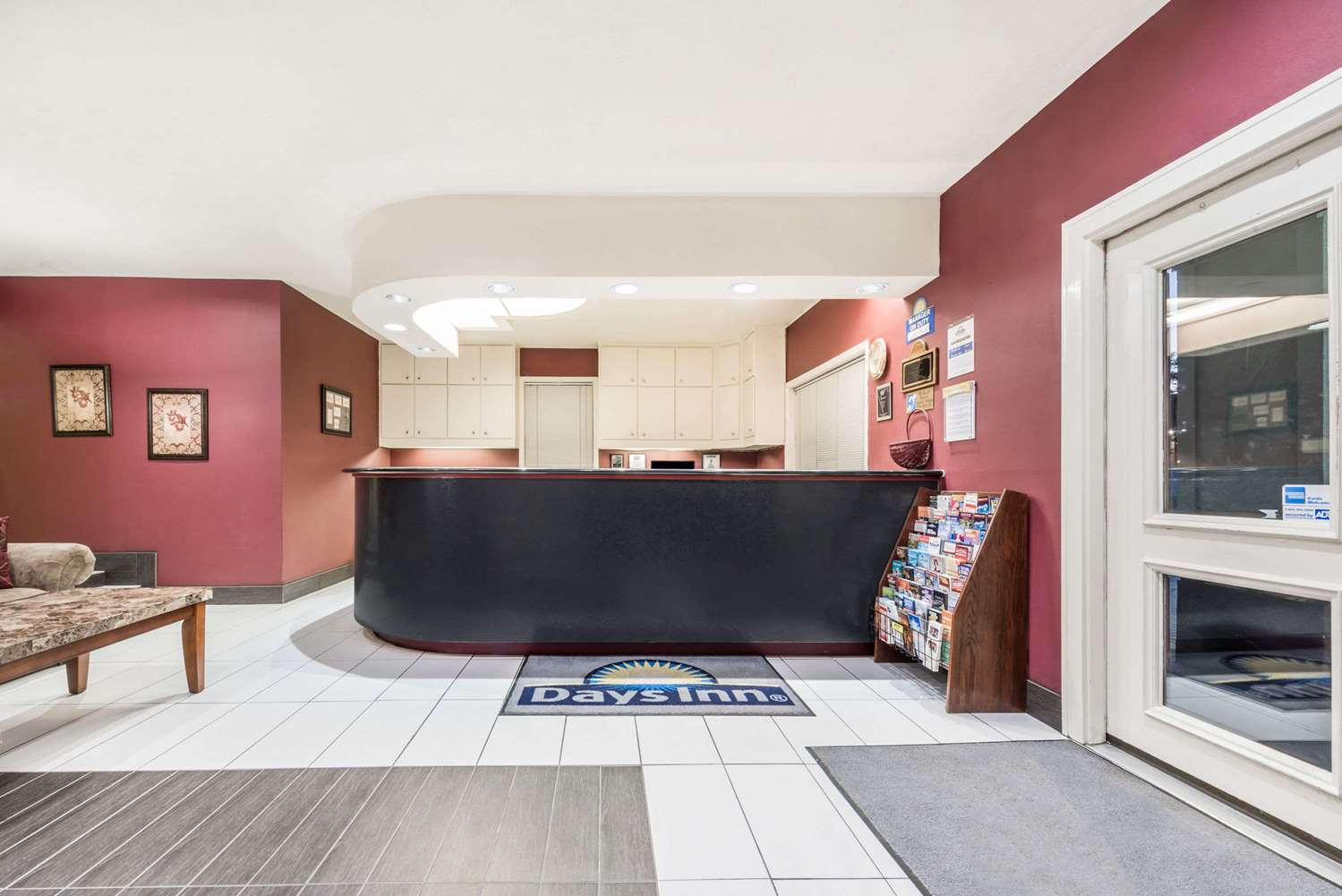 Days Inn by Wyndham Bryan College Station 3/8