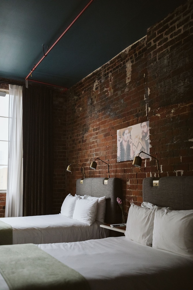 PREMIUM, 2 DOUBLE BEDS