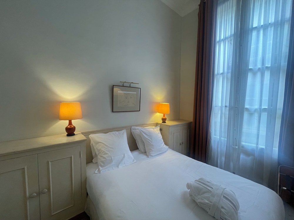 Hotel Du Jeu De Paume 8/50