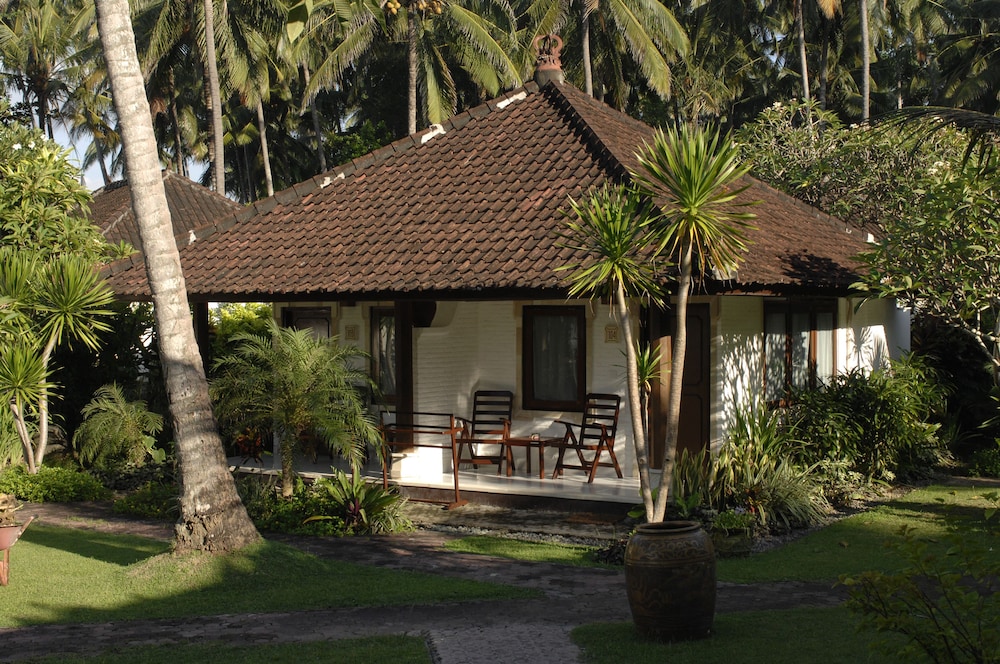 LOTUS BUNGALOWS 38/50