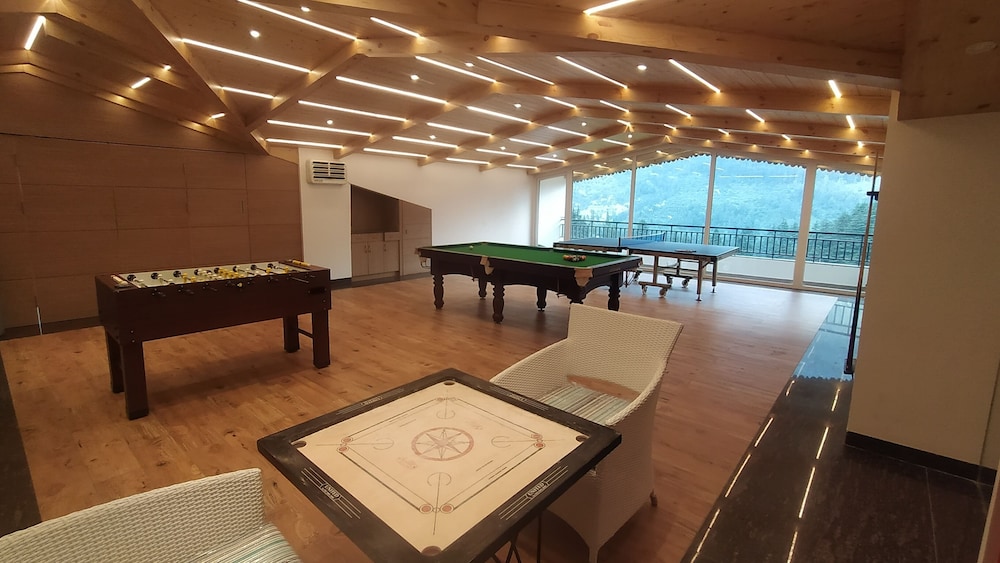 The Orchard Greens Resort 30/48