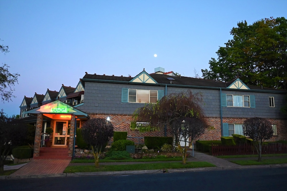 GRAND COUNTRY LDG — photo 4