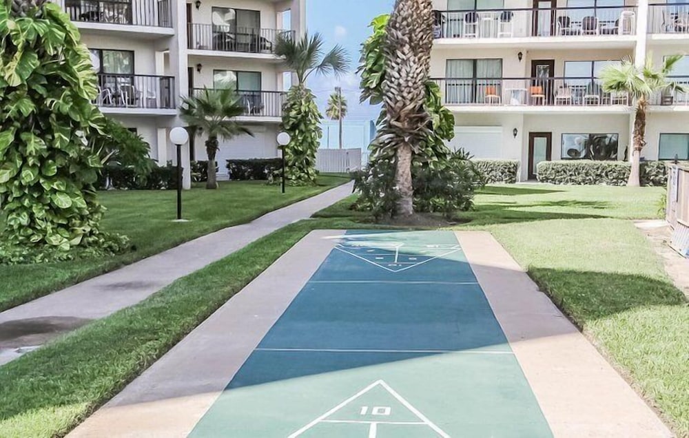 Royale Beach and Tennis Club, a VRI resort 20/49