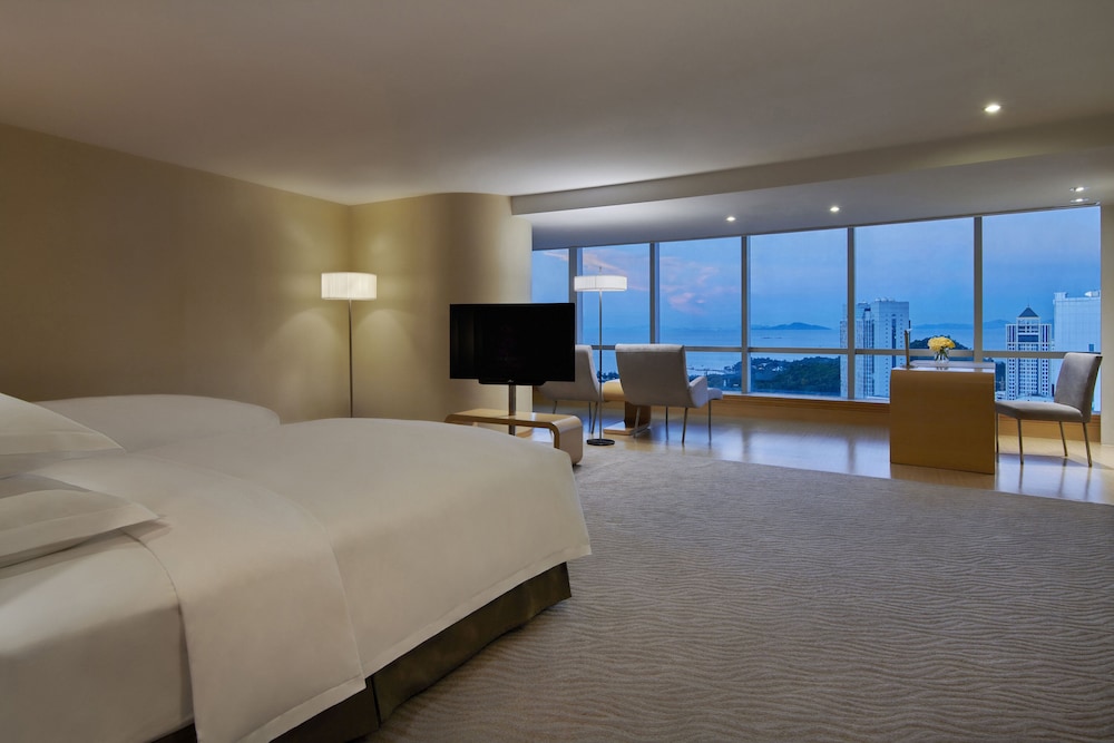 Crowne Plaza Zhuhai City Center 32/78
