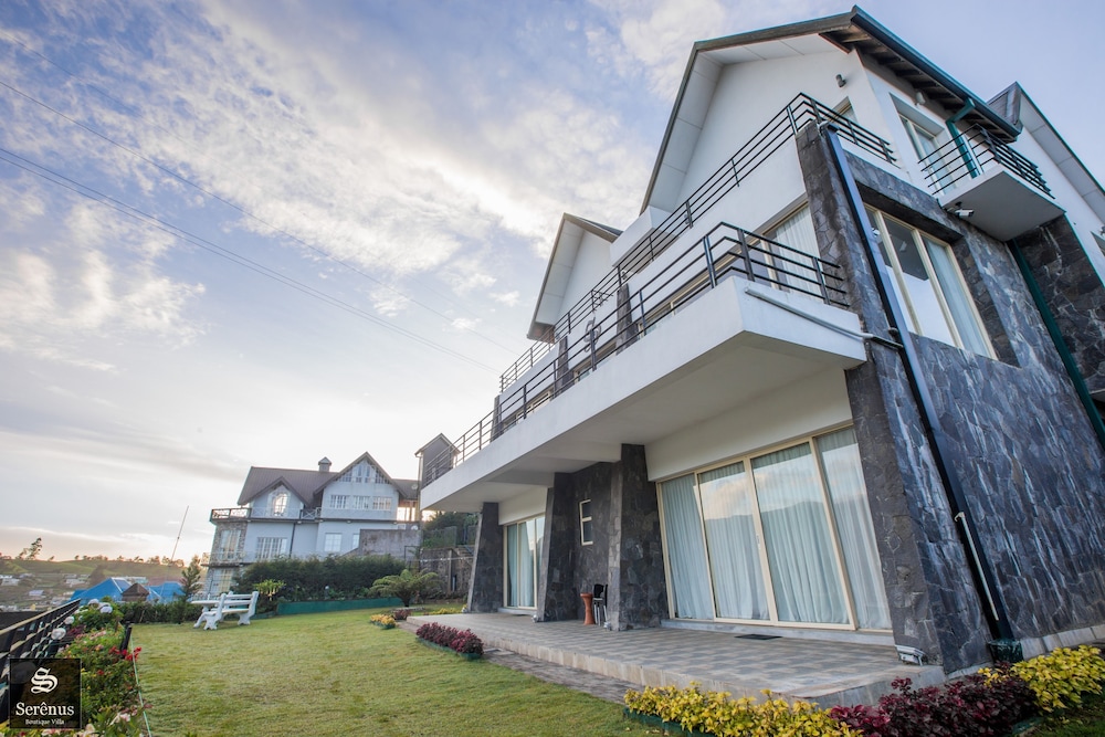 Serenus Boutique Villa 5/64