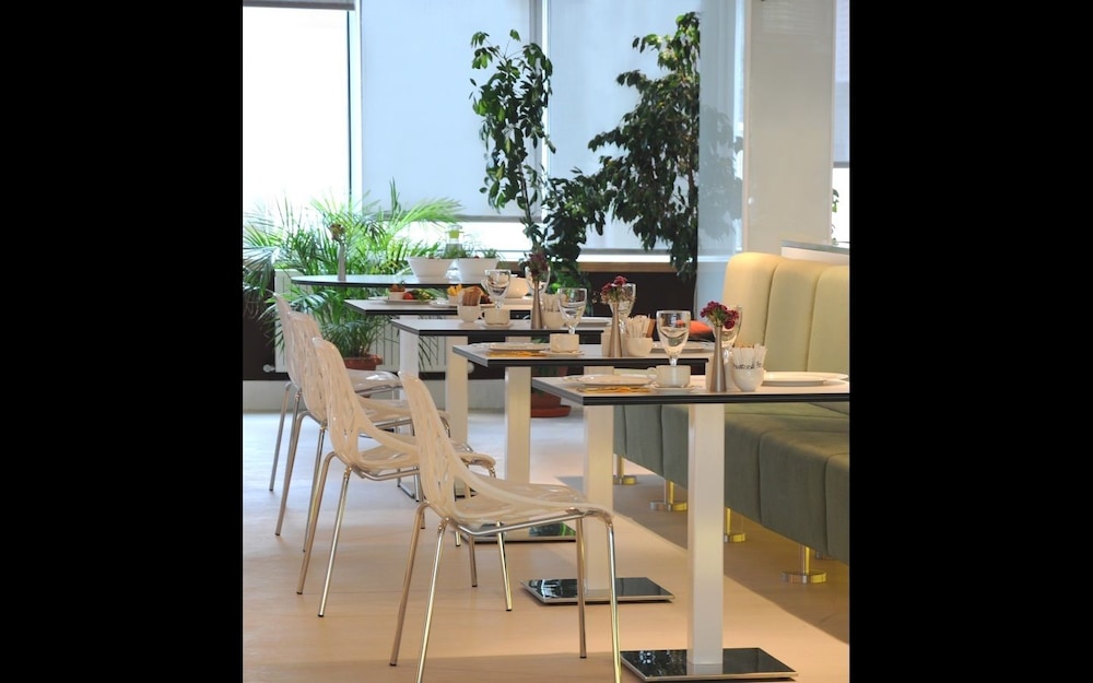 No 19 Boutique Hotel 50/69