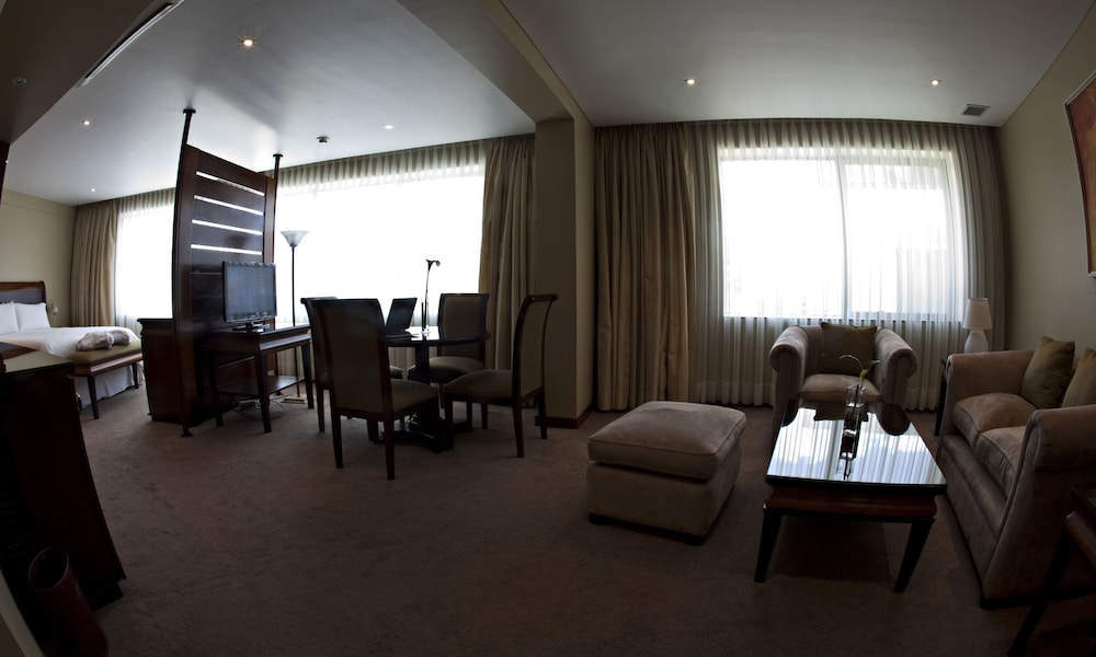 Suites Camino Real 49/73