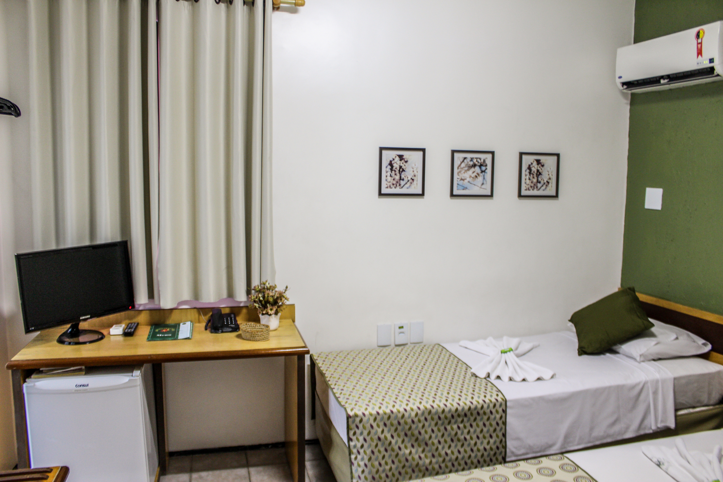 Abrolhos Praia Hotel 25/40