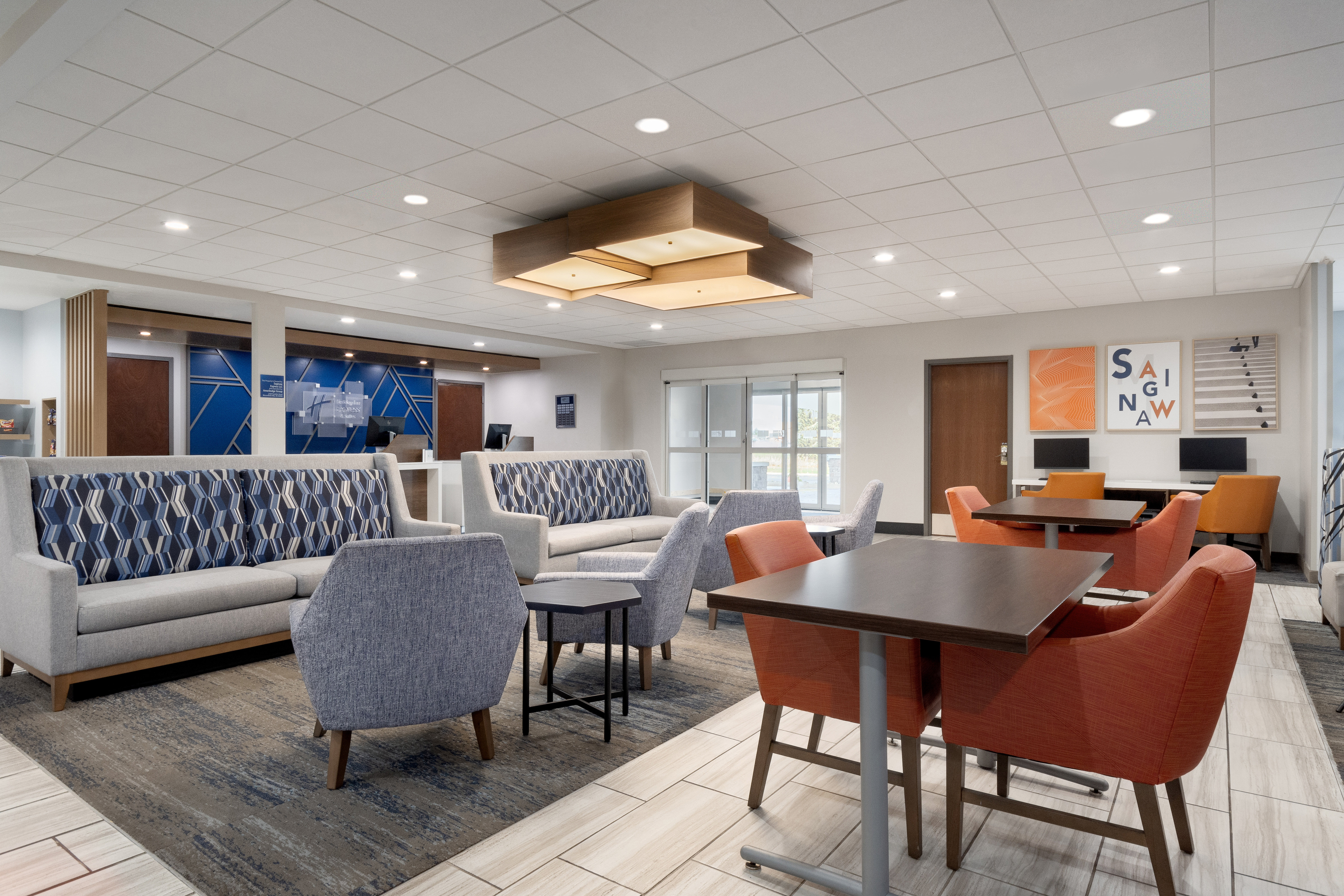 Holiday Inn Express Hotel Suites Saginaw 54/76