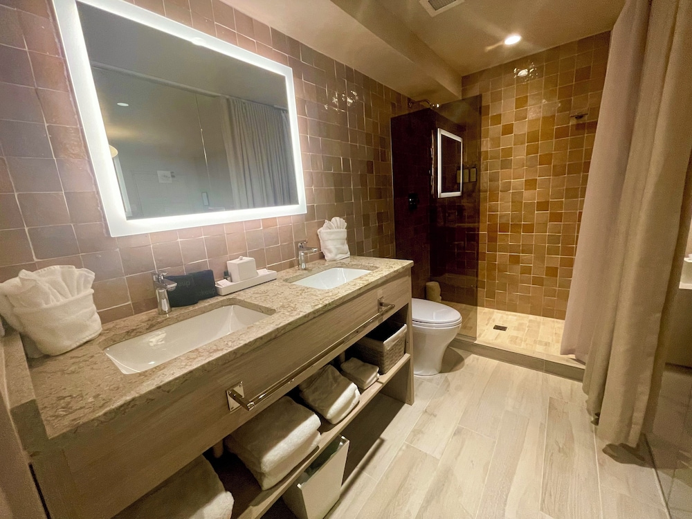 Luxx Plaza Hotel 44/51