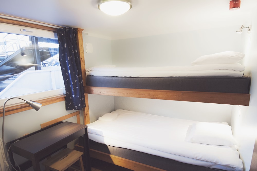 Rygerfjord Hostel 12/65