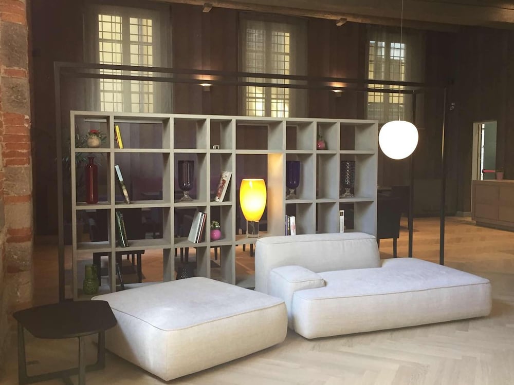 Palazzo Dipinto 16/50