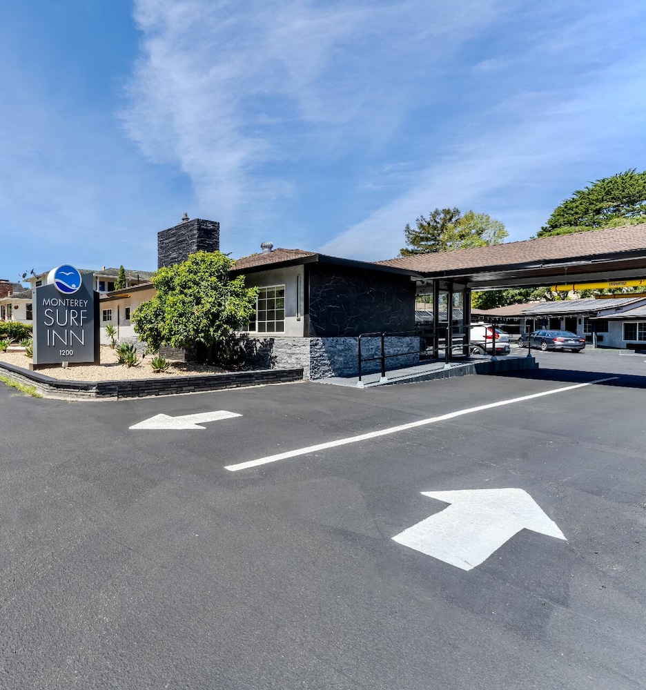 Monterey Surf Inn 33/40