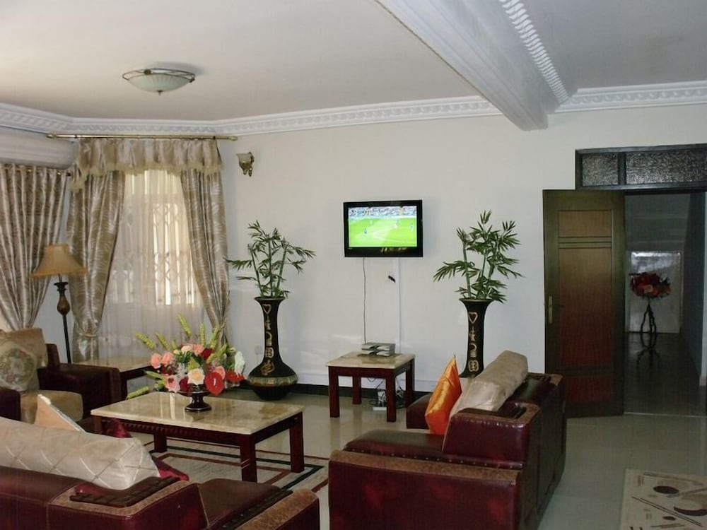 Acacia Lodge, North Legon(Haatso) 14/29